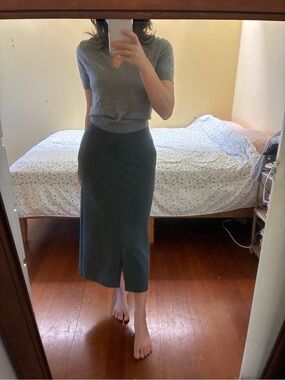 GU Japan Narrow Midi Skirt